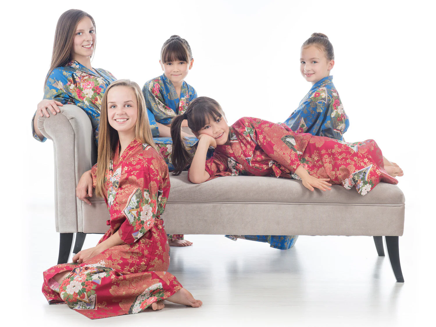 Age 8 to 9 Red Cotton Japanese Girls Kimono - Image 3