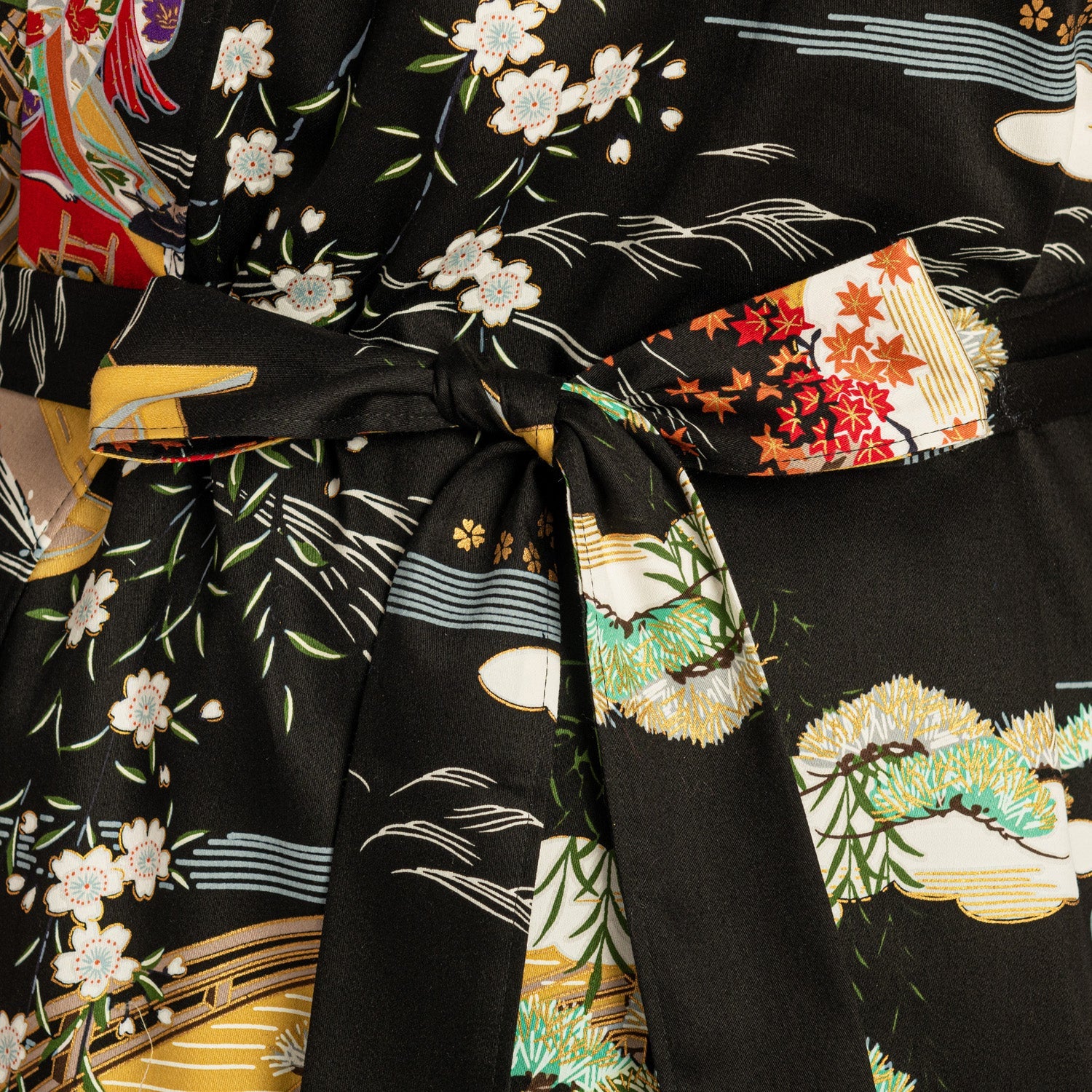 Geisha Long Black Japanese Kimono XL - Image 4