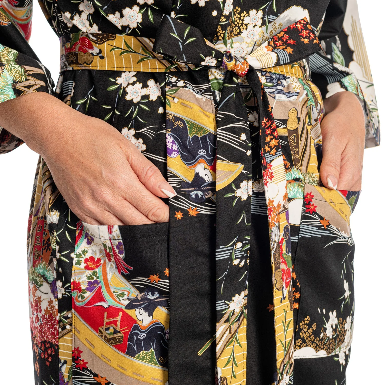 Geisha Short Black Japanese Kimono - Image 3