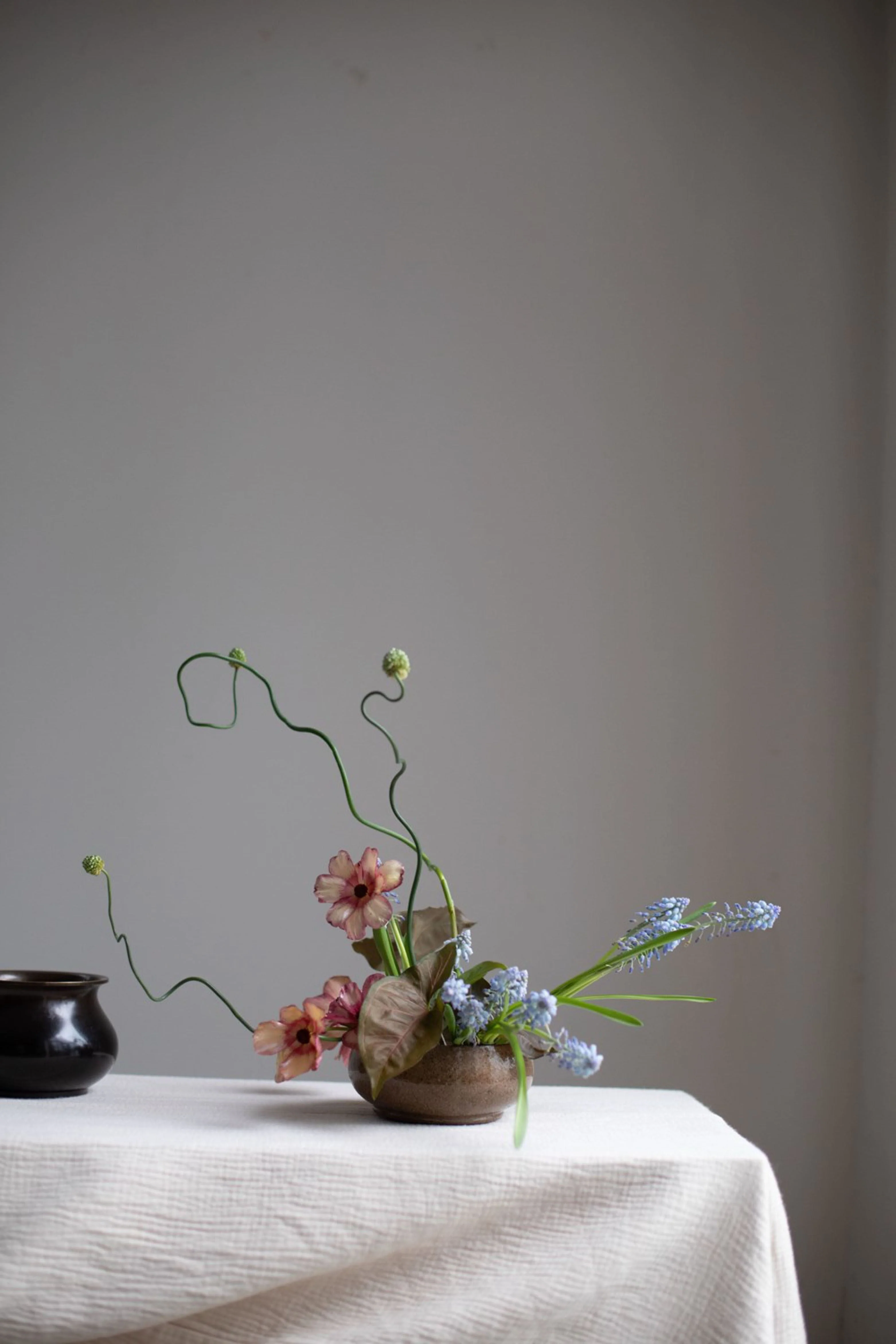 Ikebana Japanese Flower Arranging Book - Image 4