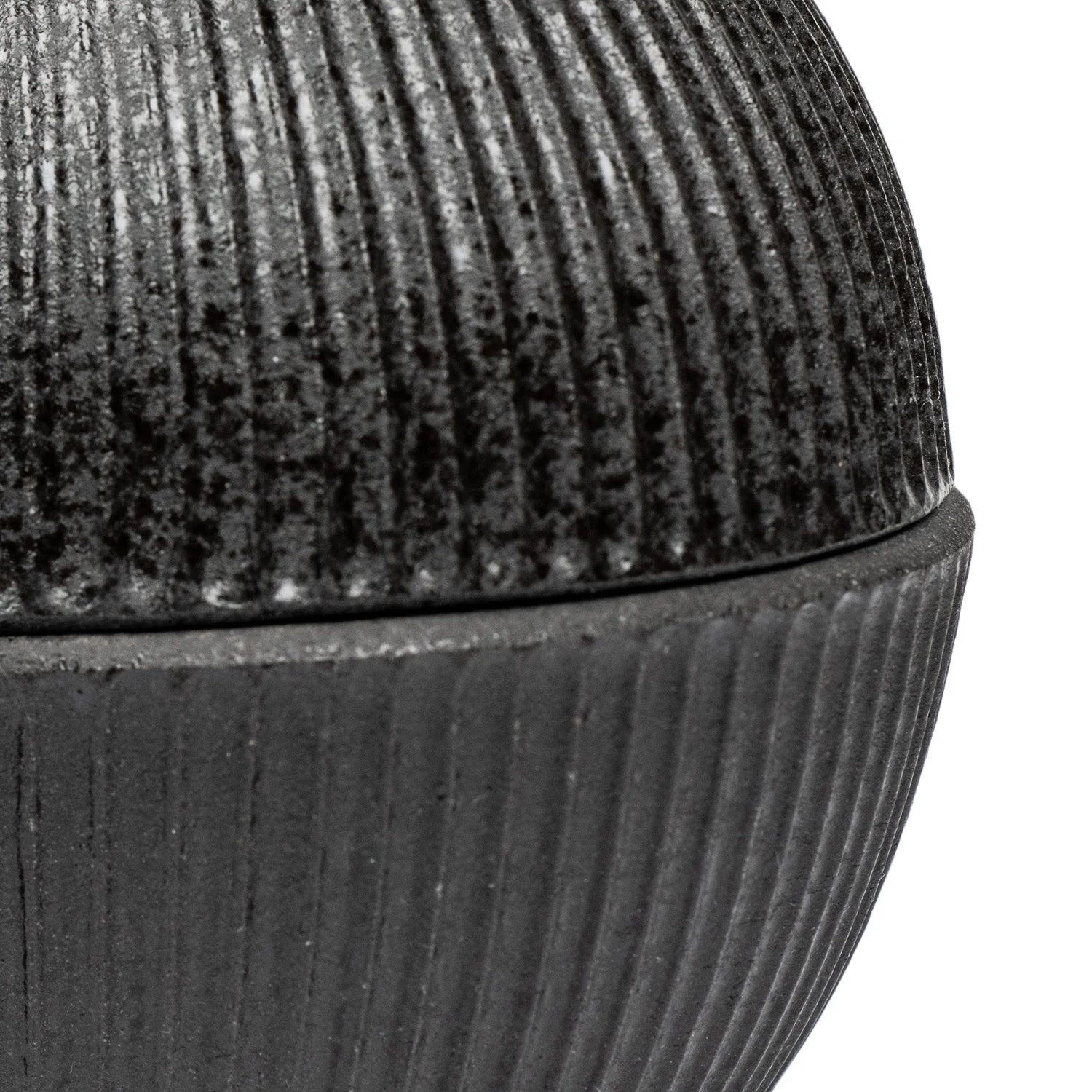 Kokutan Premium Japanese Bowl and Lid - Image 3