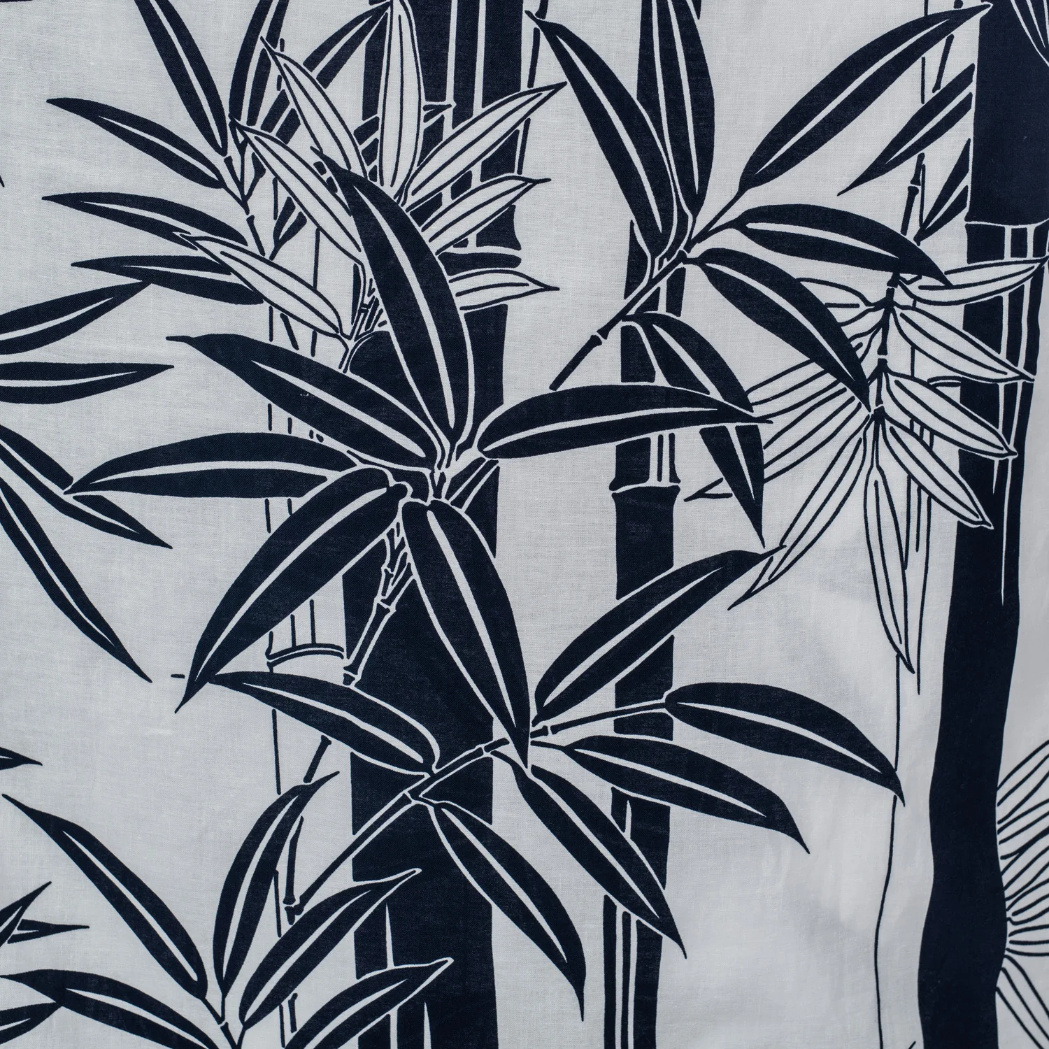 White and Navy Bamboo Japanese Cotton Kimono - Image 3