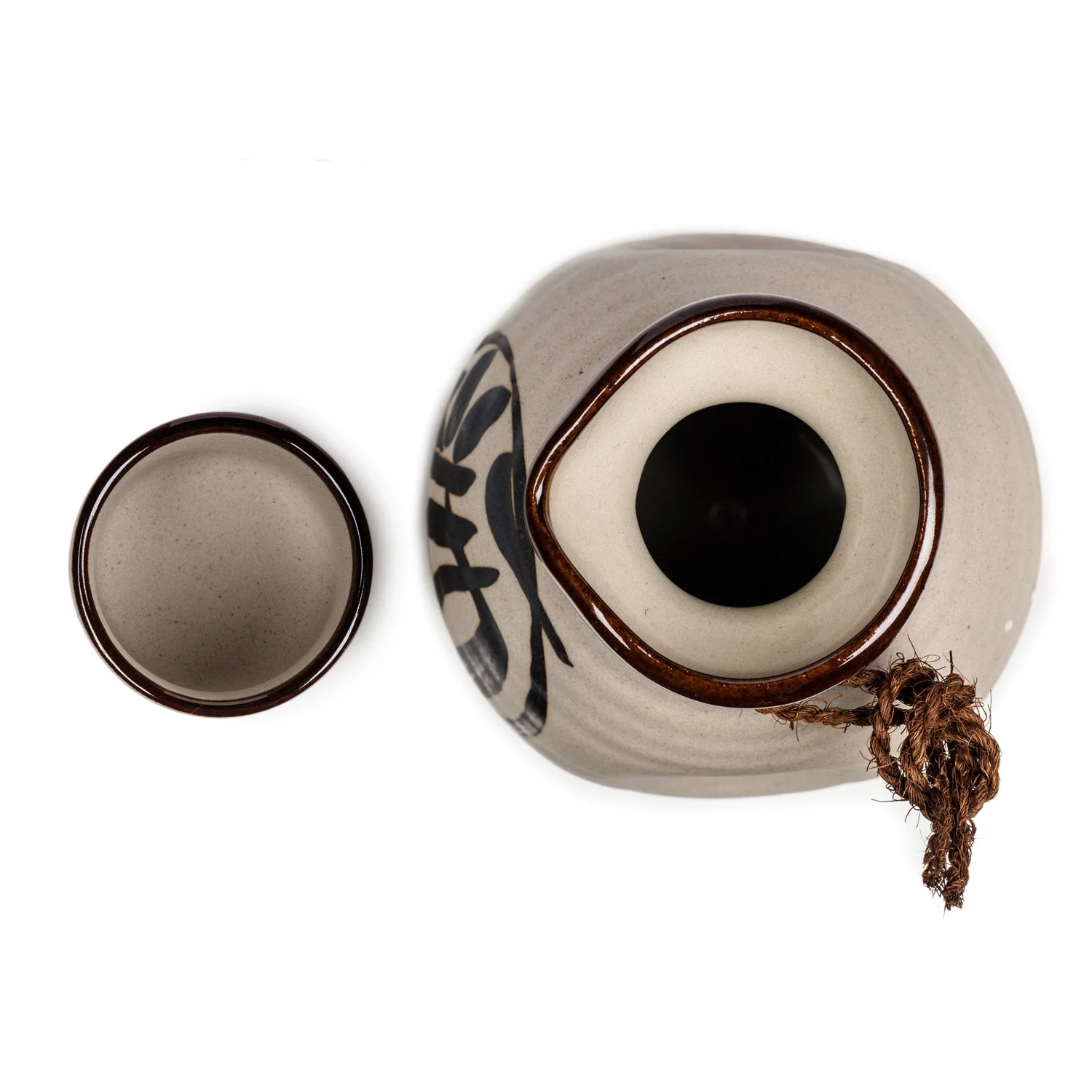 Yokohama Kanji Japanese Sake Pot and Cup Set - Image 4